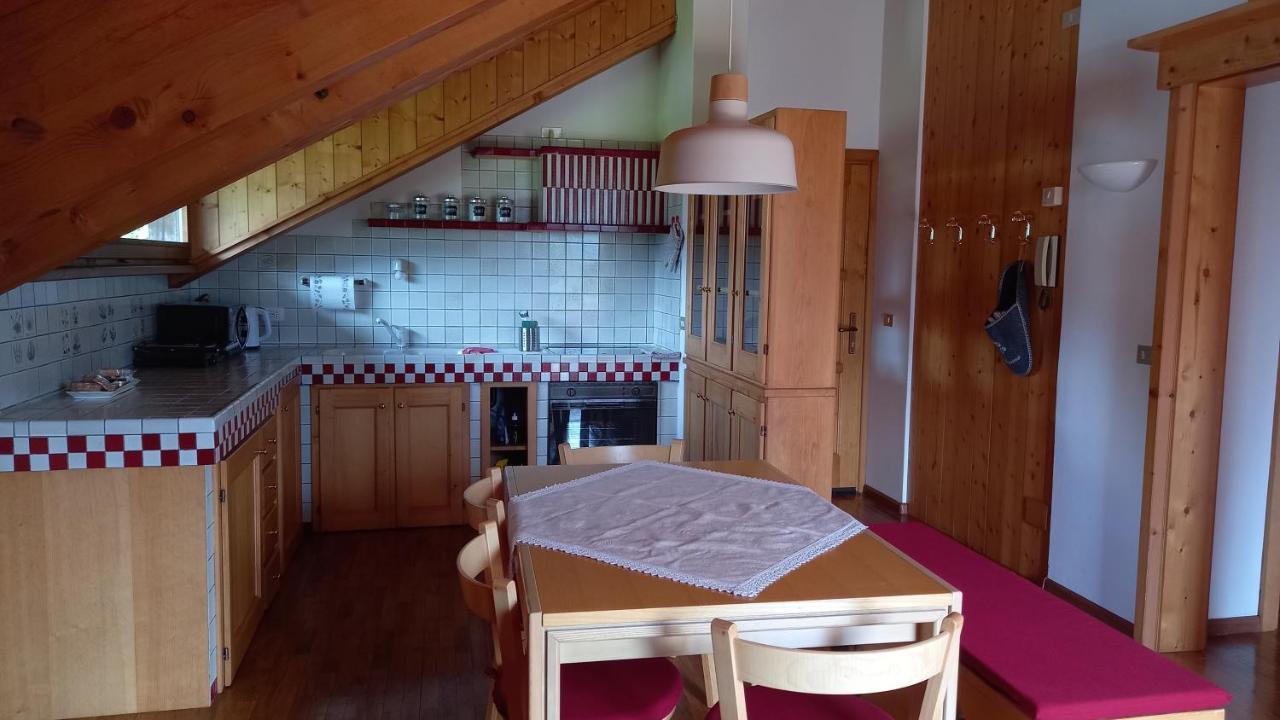 شقة Deliziosa Mansarda Con Vista Dolomiti سان فيتو دي كادوري المظهر الخارجي الصورة