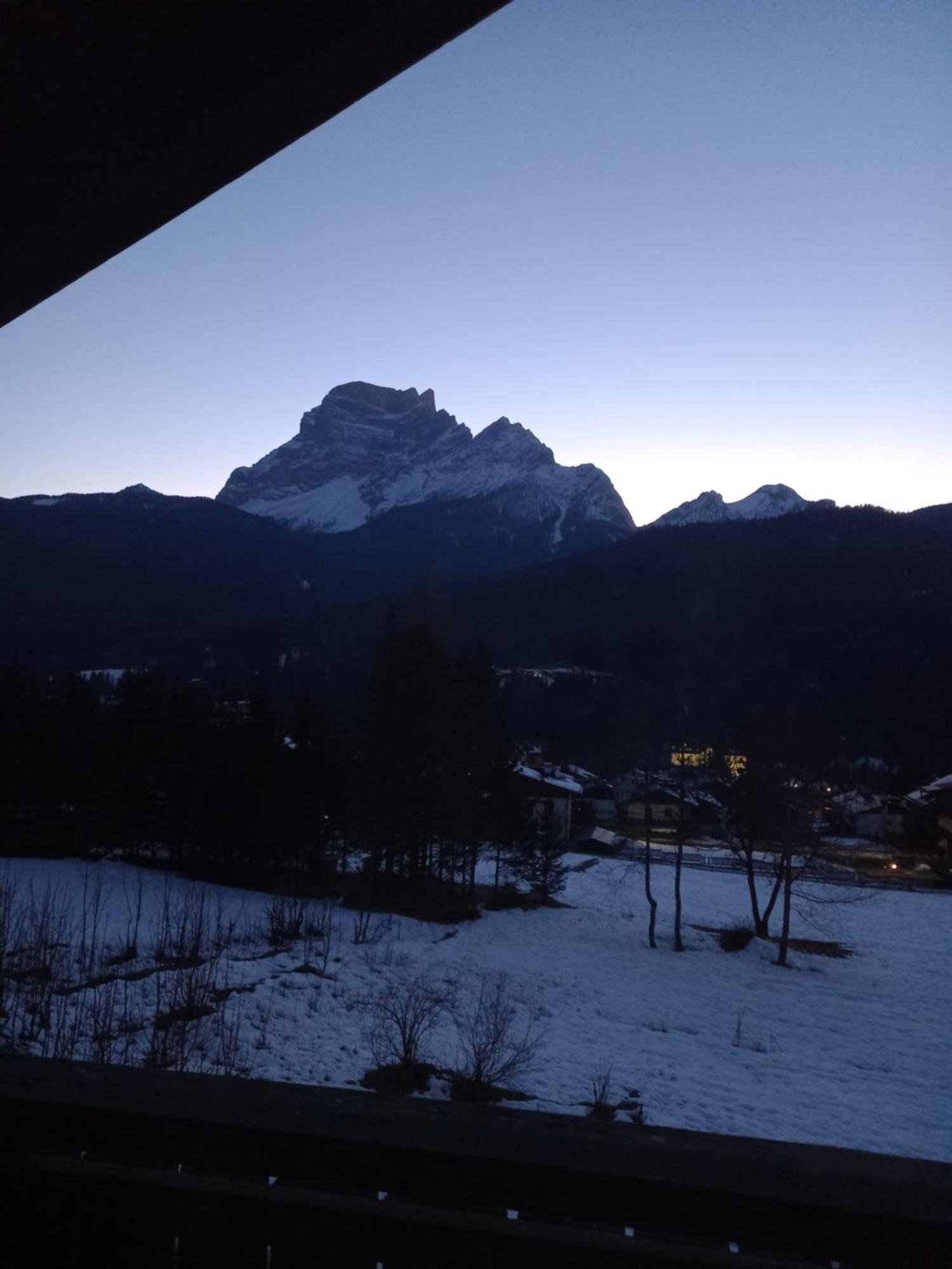 شقة Deliziosa Mansarda Con Vista Dolomiti سان فيتو دي كادوري المظهر الخارجي الصورة
