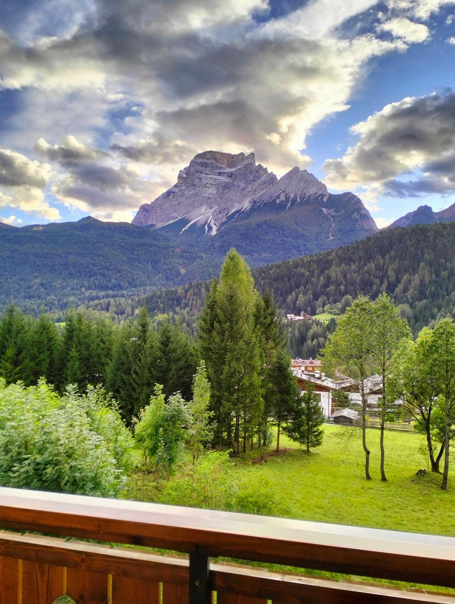 شقة Deliziosa Mansarda Con Vista Dolomiti سان فيتو دي كادوري المظهر الخارجي الصورة