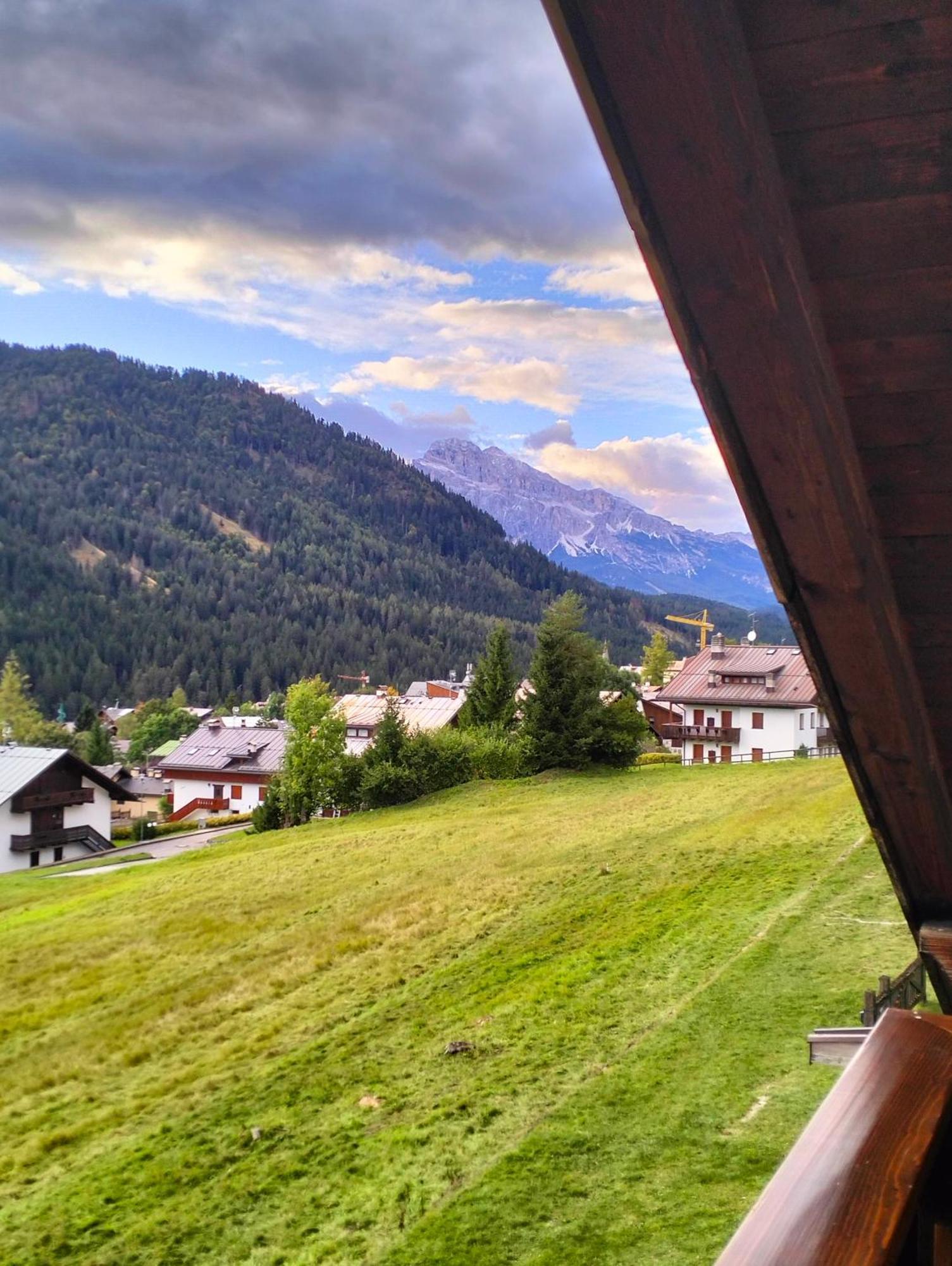 شقة Deliziosa Mansarda Con Vista Dolomiti سان فيتو دي كادوري المظهر الخارجي الصورة